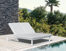Load image into Gallery viewer, Vivara Sunlounge Australia - Double white frame with pale grey cushions at poolside