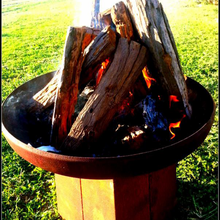 Load image into Gallery viewer, Yagoona Goanna Outdoor Fire Pit alight 