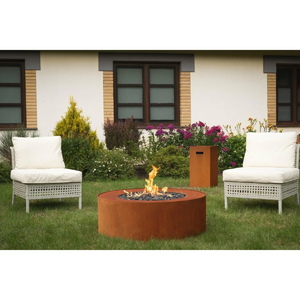 Galio Star Automatic Outdoor Gas Fireplace in corten with flame burning in garden setting